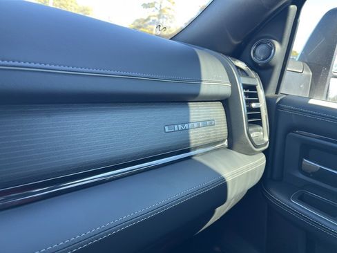 Used 2024 RAM 2500 Limited image 35