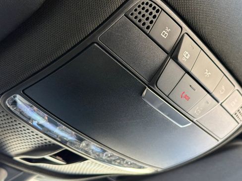 Used 2021 Mercedes-Benz C 300 Sedan image 23