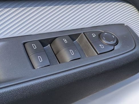 New 2027 Chevrolet Bolt LT w/ Comfort Package image 9