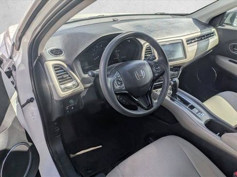 Certified 2021 Honda HR-V EX image 9