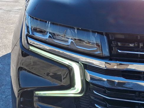 Used 2022 Chevrolet Tahoe LT w/ Luxury Package image 9