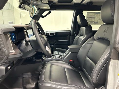 New 2026 Ford Bronco Big Bend w/ Black Diamond Package AWD/4WD image 10
