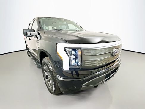 Used 2023 Ford F150 Lightning Lariat w/ Equipment Group 511A High AWD/4WD image 3