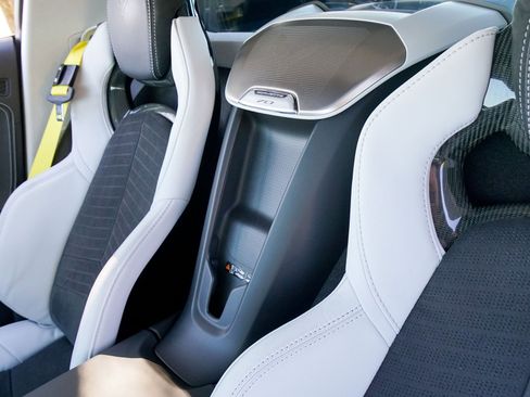 Used 2023 Chevrolet Corvette Stingray Premium Cpe w/ Z51 Performance Package image 34