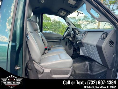 Used 2011 Ford F250 XL w/ Snow Plow Prep Pkg AWD/4WD image 13