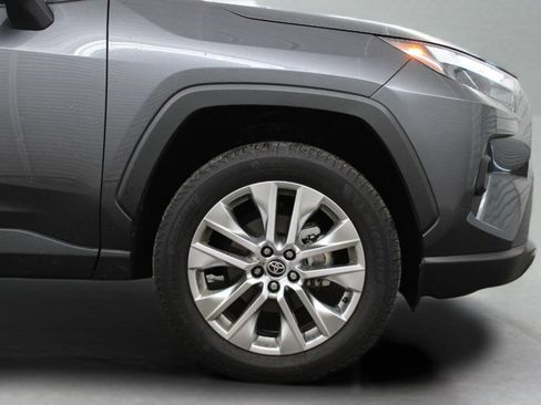 Used 2025 Toyota RAV4 XLE Premium w/ Weather Package AWD/4WD image 14