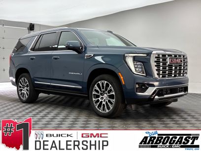 New 2026 GMC Yukon Denali w/ Sun & Power Step Package