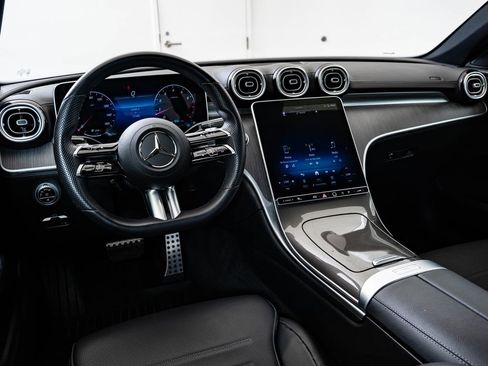 Used 2022 Mercedes-Benz C 300 4MATIC Sedan image 4