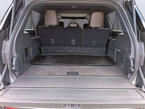 Used 2025 Ford Expedition Max King Ranch AWD/4WD image 14