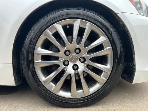 Used 2013 Lexus LS 460 w/ Comfort Pkg RWD image 29