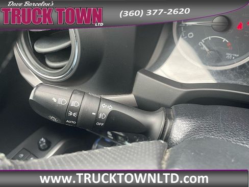 Used 2019 Toyota Tacoma Limited AWD/4WD image 19
