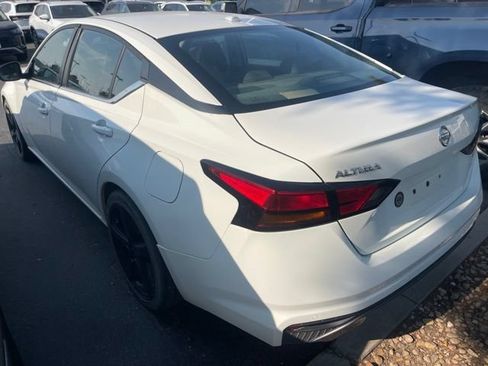 Used 2020 Nissan Altima 2.5 SR FWD image 3