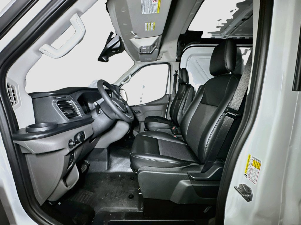 New 2027 Ford Transit 250 148 Medium Roof RWD image 16