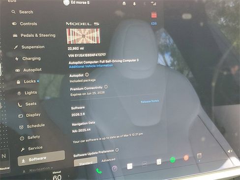 Used 2022 Tesla Model S Plaid image 24