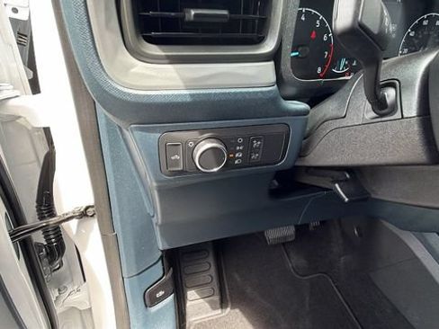 Used 2022 Ford Maverick XL FWD image 30