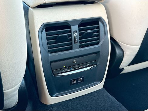 New 2026 BMW 330i Sedan w/ Convenience Package image 20