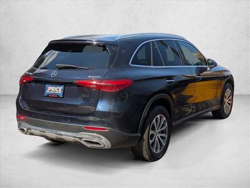 Used 2024 Mercedes-Benz GLC 300 4MATIC image 5