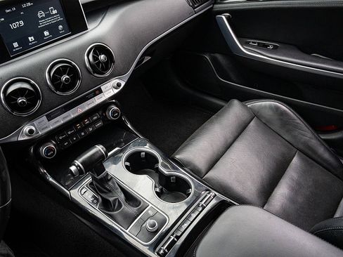 Used 2019 Kia Stinger image 25