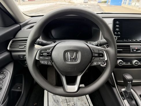 Used 2019 Honda Accord LX image 18