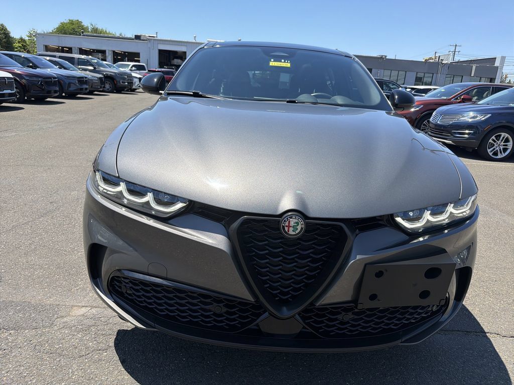 Used 2024 Alfa Romeo Tonale Veloce AWD/4WD image 8