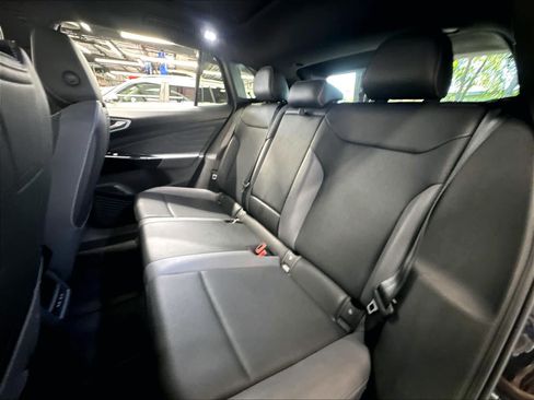 Used 2023 Volkswagen ID.4 Pro S AWD/4WD image 25