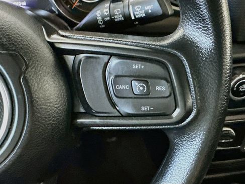 Used 2021 Jeep Wrangler Sport AWD/4WD image 23