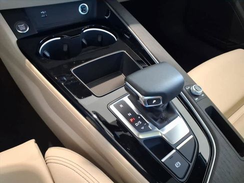 Used 2024 Audi A4 2.0T Premium w/ Convenience Package image 15