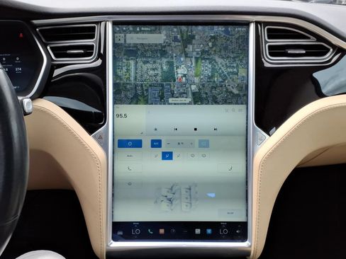 Used 2014 Tesla Model S 60 RWD image 17