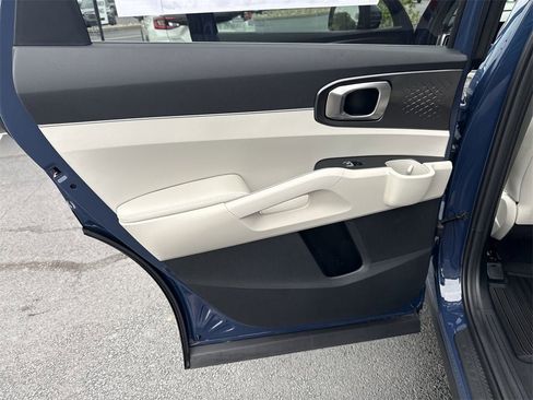 New 2025 Kia Sorento S image 25