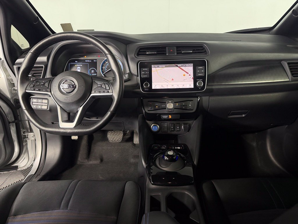 Used 2022 Nissan Leaf SV FWD image 17