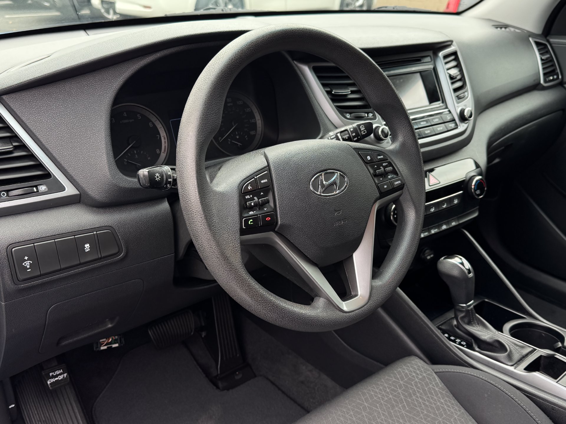 Used 2017 Hyundai Tucson SE w/ SE Popular Package 02 AWD/4WD image 15