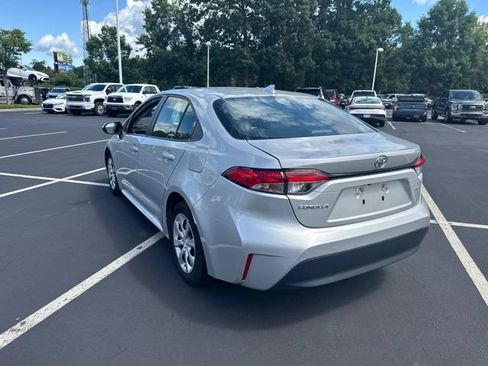 Used 2024 Toyota Corolla LE FWD image 7