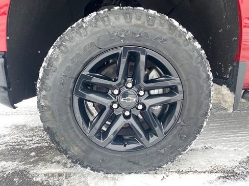 Used 2020 Chevrolet Silverado 1500 Custom Trail Boss w/ Custom Convenience Package image 20