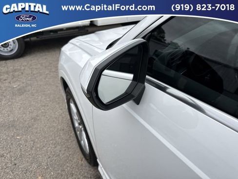 Used 2023 Audi Q3 2.0T Premium image 12