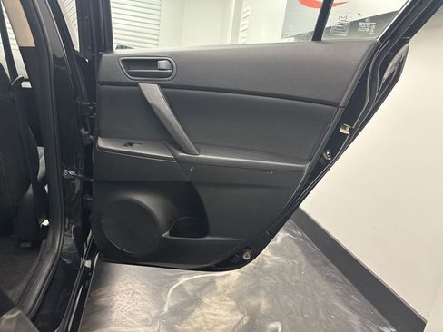 Used 2011 MAZDA MAZDA3 i Sport image 12