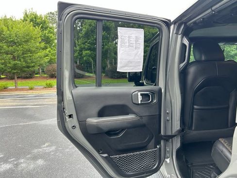 Used 2023 Jeep Wrangler Unlimited Sahara AWD/4WD image 66