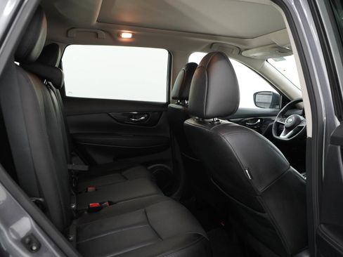 Used 2020 Nissan Rogue SL w/ Premium Package FWD image 14