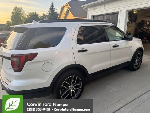 Used 2019 Ford Explorer Sport AWD/4WD image 3