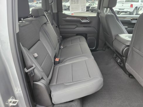 Used 2025 GMC Sierra 1500 Elevation image 24