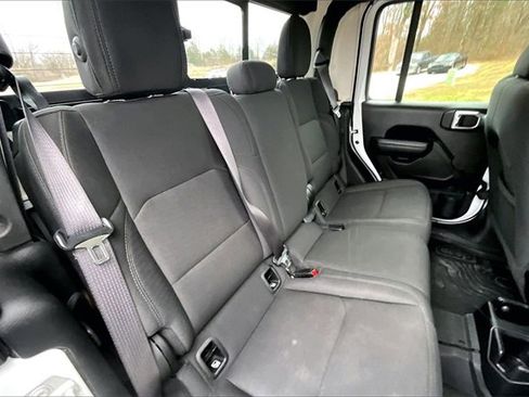 Used 2021 Jeep Gladiator Sport image 27