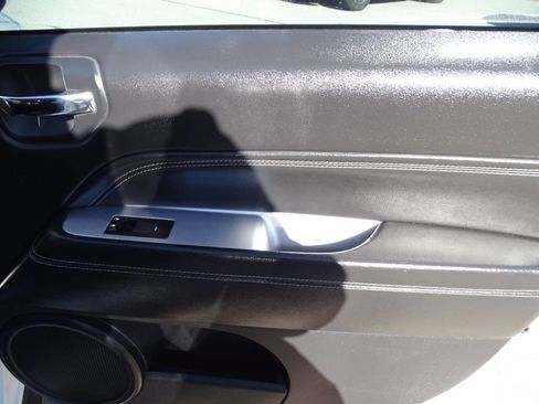 Used 2014 Jeep Compass 4WD image 30
