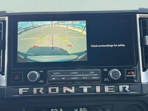 Used 2025 Nissan Frontier SV w/ SV Convenience Package RWD image 28