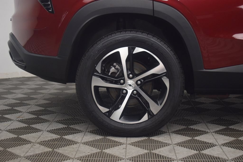 Used 2024 Chevrolet Trax RS w/ Driver Confidence Package FWD image 24