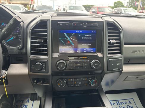 Used 2020 Ford F250 XLT w/ XLT Premium Package AWD/4WD image 17