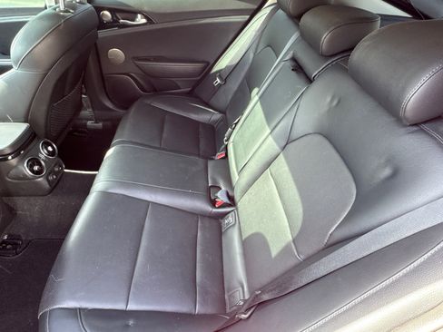 Used 2019 Kia Stinger Premium RWD image 24