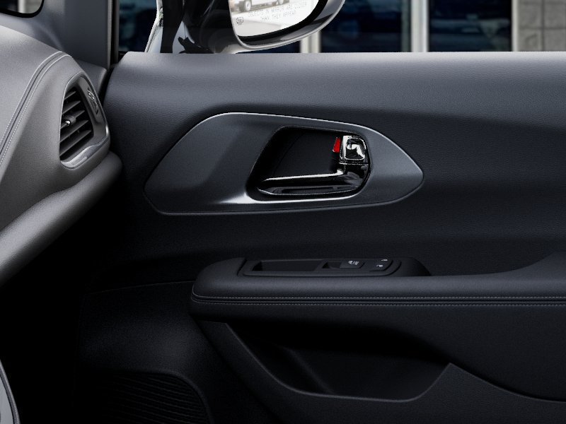 New 2027 Chrysler Pacifica Select FWD image 26