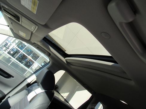 Used 2024 Honda CR-V EX-L image 19
