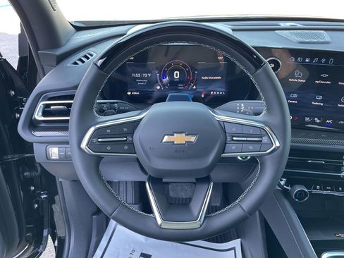 New 2026 Chevrolet Traverse High Country w/ LPO, Floor Liner Package FWD image 15