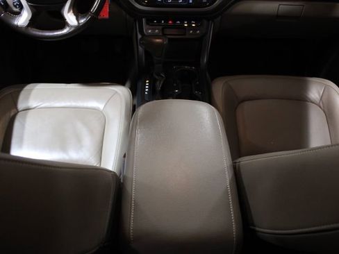 Used 2020 GMC Canyon SLT w/ Driver Alert Package image 30