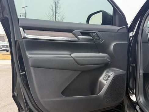 Used 2026 GMC Terrain Denali w/ LPO, Floor Liner Package image 4